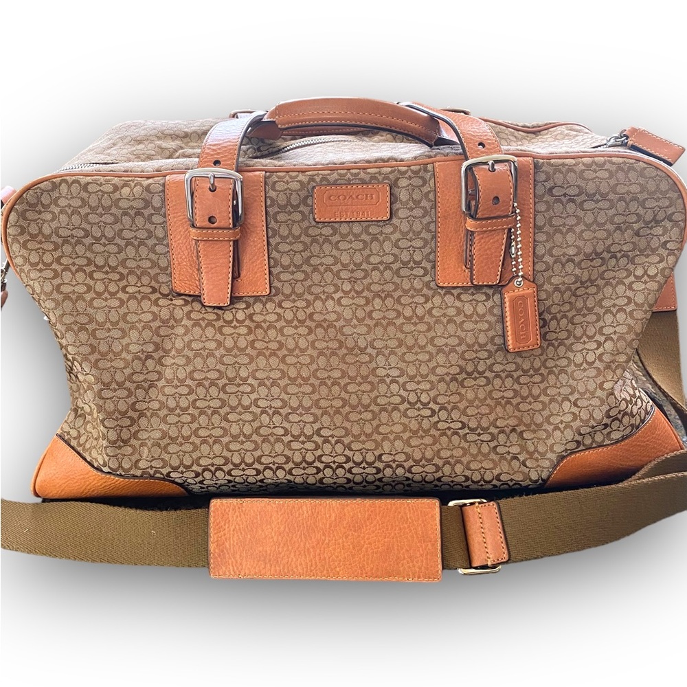 COACH extra large duffle bag. In perfect condition!
